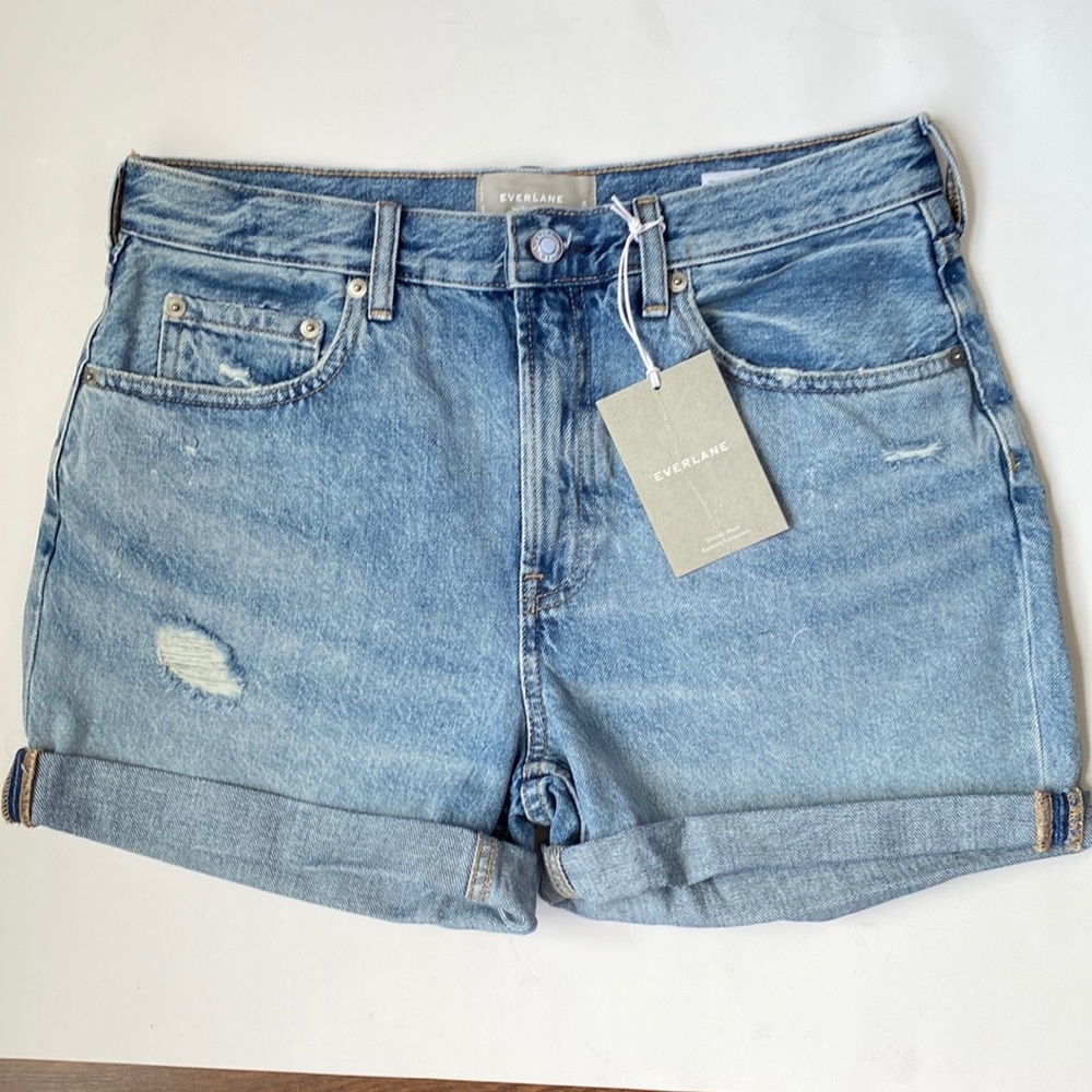 Everlane the denim short size 28/6 slightly distressed cuffed legs short shorts